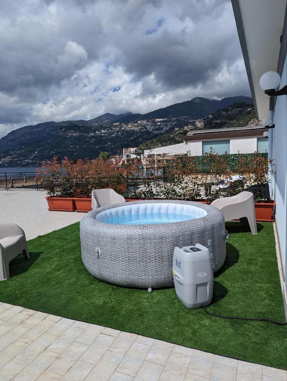 Piccolo Appartamento Con Grande Terrazzo Panoramico Maiori Εξωτερικό φωτογραφία