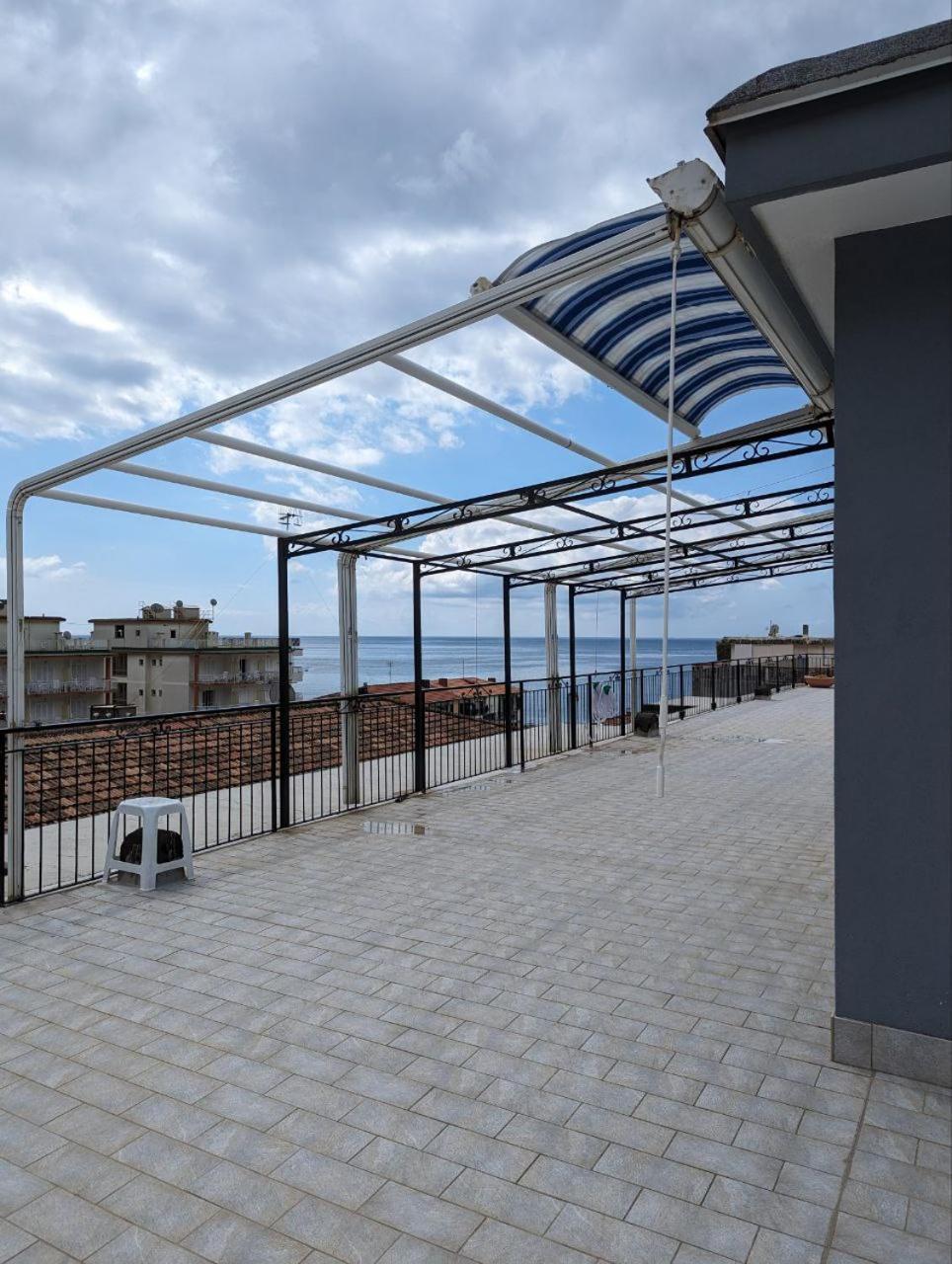 Piccolo Appartamento Con Grande Terrazzo Panoramico Maiori Εξωτερικό φωτογραφία